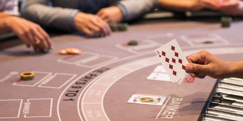 Luật chơi và quy trình một ván Baccarat
